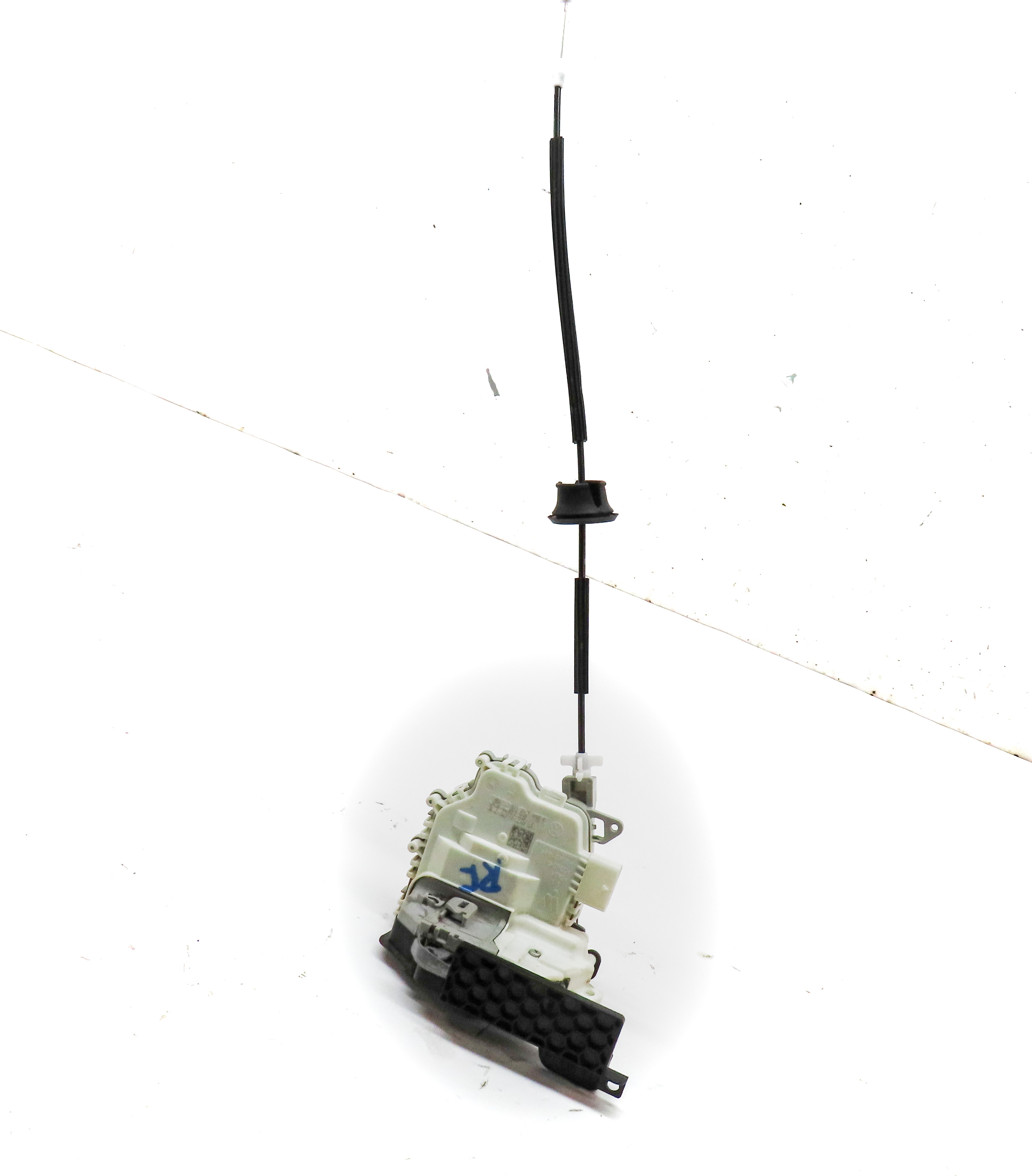 10-23 AUDI / PORSCHE A4 S4 A5 S5 A6 Q3 Q5 Q7 TT 911 - RIGHT FRONT DOOR LATCH — exact item pictured